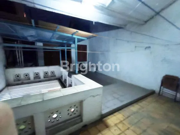 image SEMAWIS DIJUAL RUMAH 1,5 LANTAI TENGAH KOTA KAWASAN PECINAN SEMARANG (4)