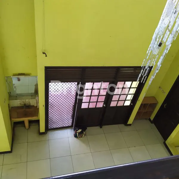 image RUMAH CANTIK 2 LANTAI DI MODERNLAND TANGERANG  (6)