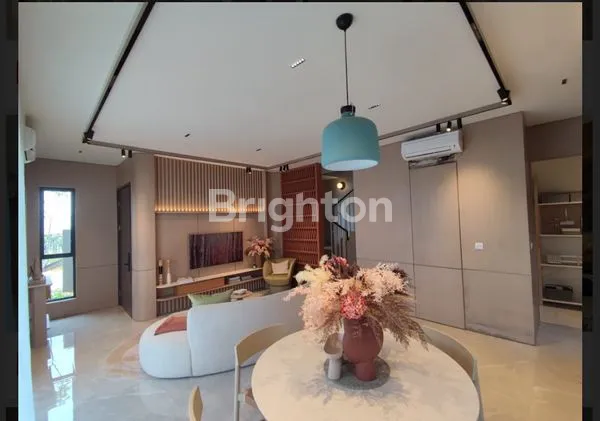 image RUMAH BARU DESIGN BY HONGKONG LAND SUVARNA SUTERA LEBAR 7 CIKUPA TANGERANG (7)