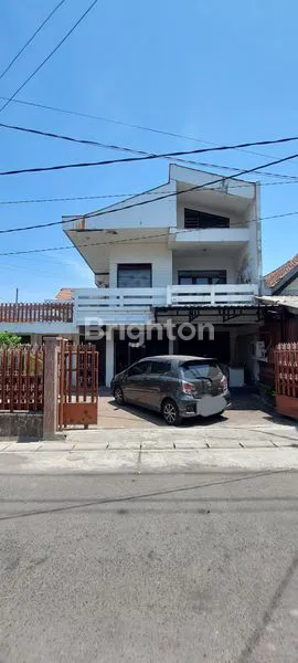 image KEDUNG ANYAR RUMAH TENGAH KOTA LANGKA (1)