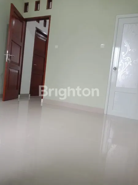 image RUMAH MEWAH MINIMALIS DI JURANG MANGU BINTARO (2)