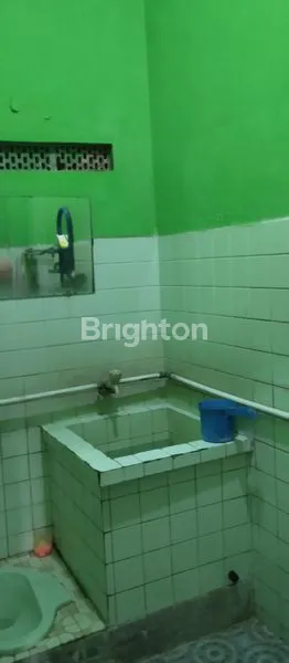 image RUMAH SALON 2 LANTAI DEKAT PASAR TRADISIONAL DI DEPOK (8)