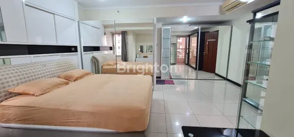 image WATER PLACE TOWER F LANTAI 11  FULL FURNISED DEKAT PAKUWON MALL SURABAYA BARAT (7)