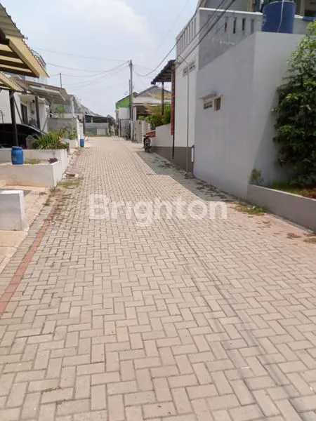 image RUMAH CLUSTER STRATEGIS 2 LANTAI (4)