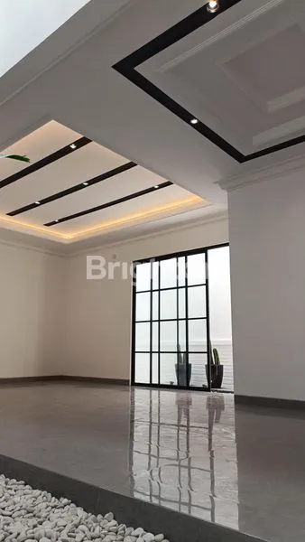 image MODERN COLONIAL HOUSE DI AREA KERTAJAYA, SELANGKAH KE DHARMAHUSADA, MANYAR, KLAMPIS, MERR, NGAGEL, GALAXY MALL, ITS COCOK UNTUK MILENIAL (6)