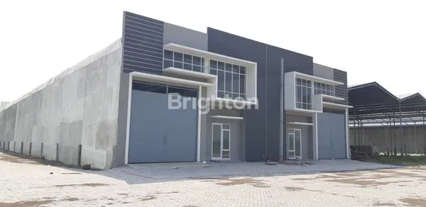 GUDANG SIAP PAKAI HARGA 2 M-AN LUAS BANGET