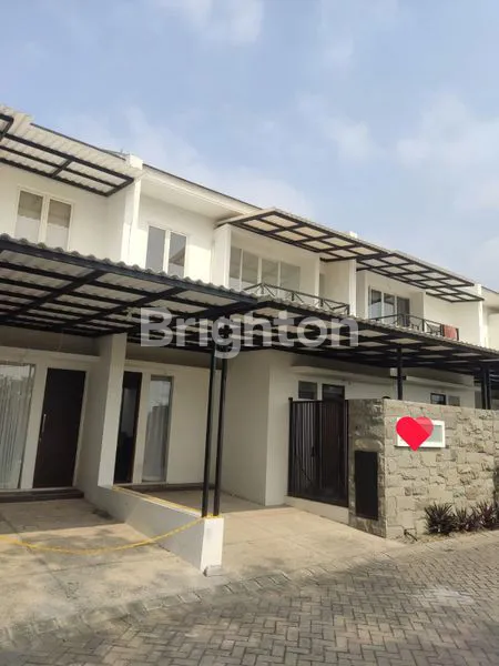 image DIJUAL RUMAH 2 LANTAI DI DE CASA RESIDENT LAKARSANTRI SURABAYA (2)