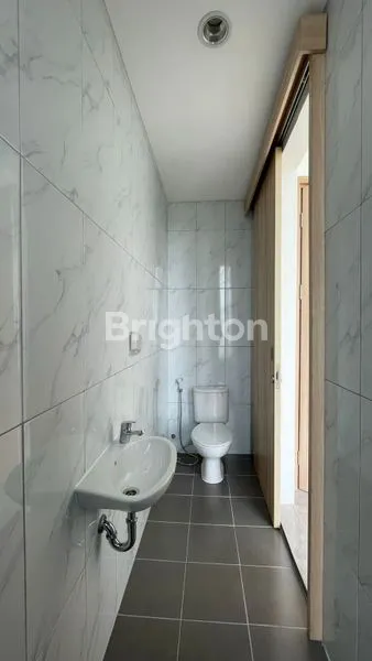 image RUMAH CANTIK PREMIUM Â PERUMAHAN DAISAN SWANCITY / LAVON 3 CIKUPA TANGERANG (6)