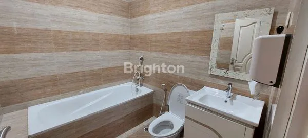 image RUMAH BANGUNAN MANDIRI 2 LT DI CLUSTER TERDEPAN PHG GADING SERPONG TANGERANG (6)