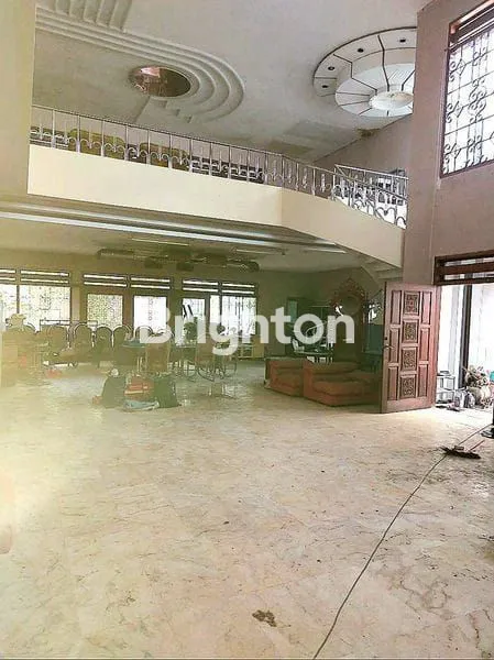 image RUMAH 2 LANTAI STRATEGIS NOL JALAN RAYA DHARMA HUSADA. AREA KOMERSIAL DEKAT BANK BCA MRRR ITS UNAIR (2)