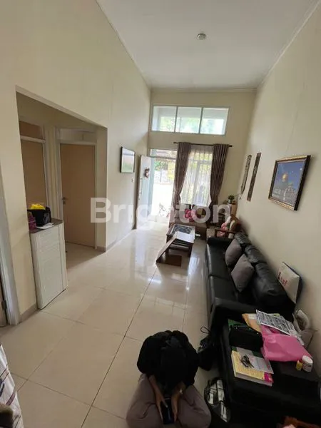 RUMAH AWANI LINGKUNGAN NYAMAN CCTV 24 JAM SIAP HUNI