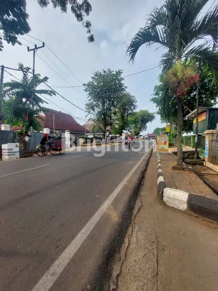 image RUMAH DI KAMBANG IWAK PALEMBANG SUMATERA SELATAN DENGAN LAHAN LUAS (2)
