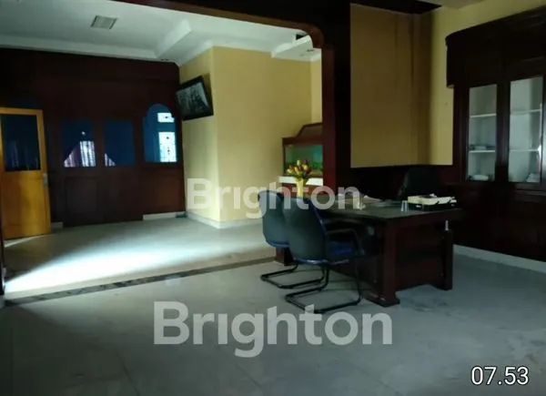 image WORKSHOP COCOK UNTUK GUDANG LUAS (3)