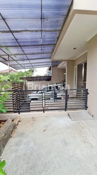 image RUMAH KEBON JERUK, JAKARTA BARAT HOEK 3 1/2 LANTAI (3)