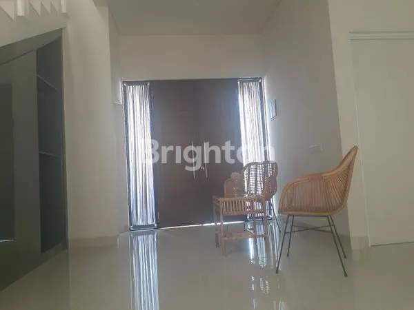 image RUMAH 2 LT DI CENTRAL PARK JUANDA SIDOARJO FULL FURNISH DEKAT TOL DAN BANDARA (5)