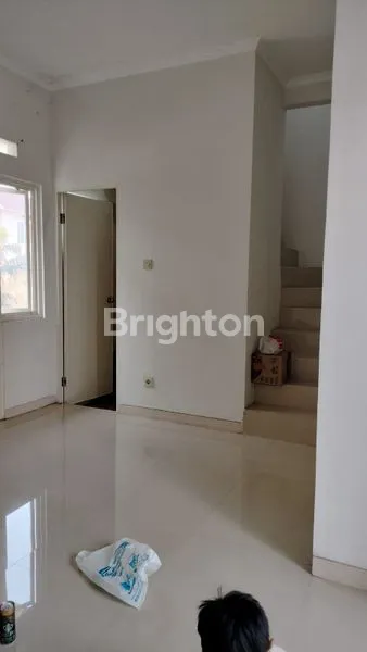 image RUMAH 2 LANTAI BARU GRESS (3)