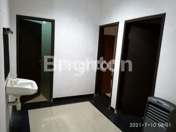 image MURAH RUMAH 2 LANTAI SIAP HUNI MANYAR KERTAADI. LOKASI STRATEGIS FAVORIT DEKAT ITS MERR GM GALAXY MALL UNAIR (5)