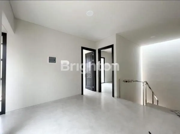 image RUMAH 2 LANTAI MINIMALIS MANYAR TIRTOASRI DEKET WISMA MUKTI HOKKY MERR GALAXY MALL DHARMAHUSADA (4)
