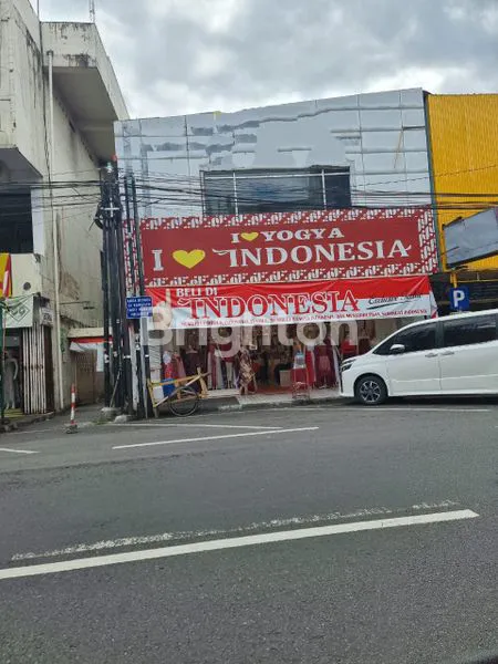 image *URIP SUMOHARJO, LUAS 426M², PINGGIR JALAN RAYA (NOL JALAN), AREA KOMERSIAL, SIAP UNTUNG*JUAL RUKO URIP SUMOHARJO, YOGYAKARTA (5)