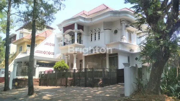 image TURUN HARGA - RUMAH MEGAH 2 LANTAI DI KAWASAN EXCLUSIVE MALANG (1)