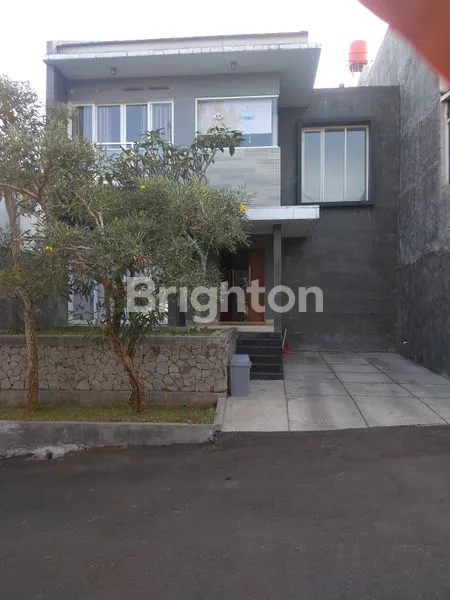 image RUMAH CANTIK TERAWAT SIAP HUNI BANDUNG UTARA DEKAT DENGAN KAMPUS POLBAN (8)