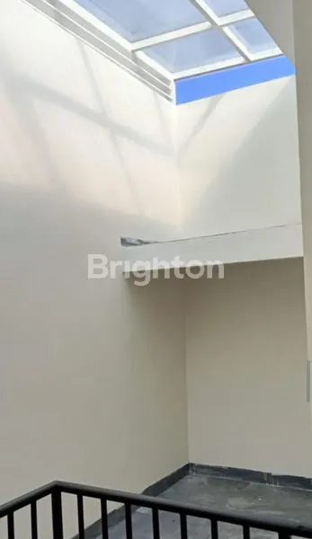 image NEW MINIMALIS 2 LANTAI DI RUNGKUT, SIAP HUNI, KOSONGAN (5)