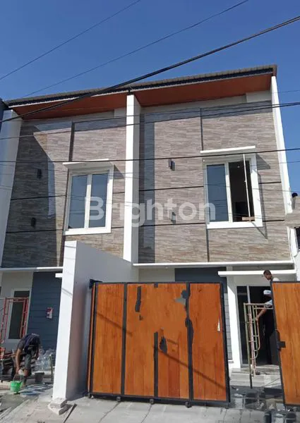 image NEW MINIMALIS 2 LANTAI DI RUNGKUT, SIAP HUNI, KOSONGAN (1)