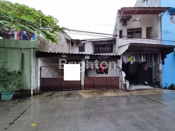 image RUMAH PADEMANGAN, JAKARTA UTARA 2 LANTAI (1)