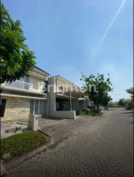 image RUMAH MINIMALIS ROYAL RESIDENCE SEMI FURNISED CLUSTER GREENWICH SIAP HUNI WIYUNG SURABAYA BARAT PAKUWON MALL (2)