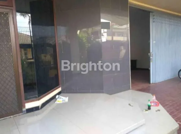 image RUMAH SIMPANG DARMO PERMAI SELATAN SURABAYA (3)