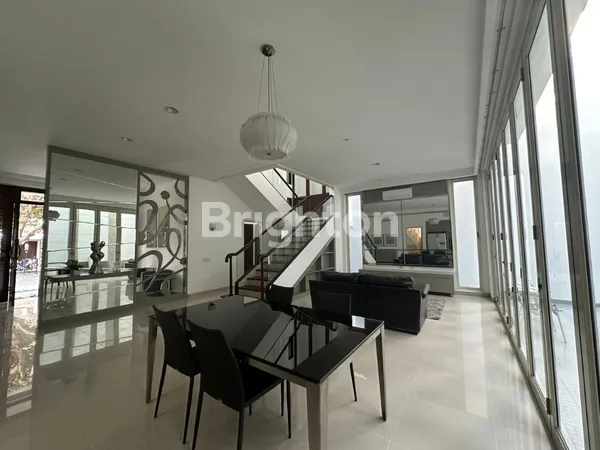 image RUMAH MINIMALIS FULL FURNISHED PAKUWON CITY CLUSTER VIRGINIA REGENCY (5)