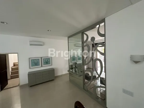 image RUMAH MINIMALIS FULL FURNISHED PAKUWON CITY CLUSTER VIRGINIA REGENCY (7)