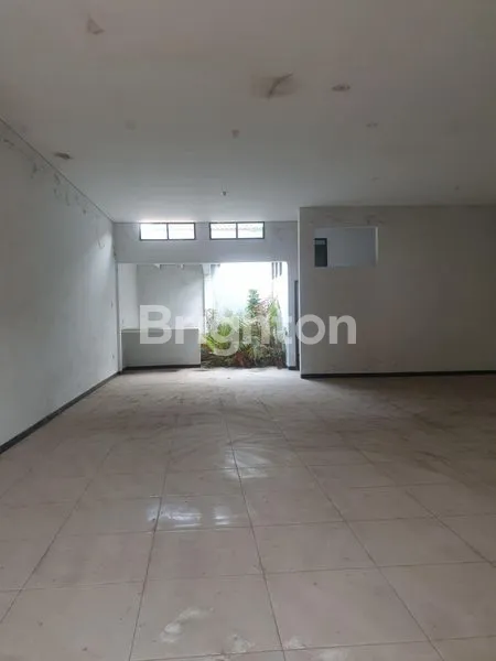 MOJOLABAN SUKOHARJO JALAN RAYA RUKAN RUMAH USAHA