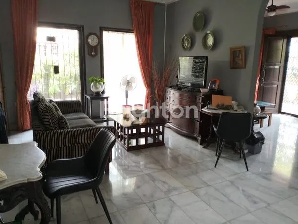 image RUMAH INTERCON KEBON JERUK (2)