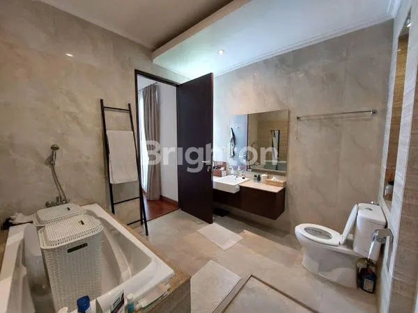 image RUMAH JL. AMPERA, KEMANG HILLS RESIDENCE, RAGUNAN, PASAR MINGGU, JAKARTA SELATAN (6)