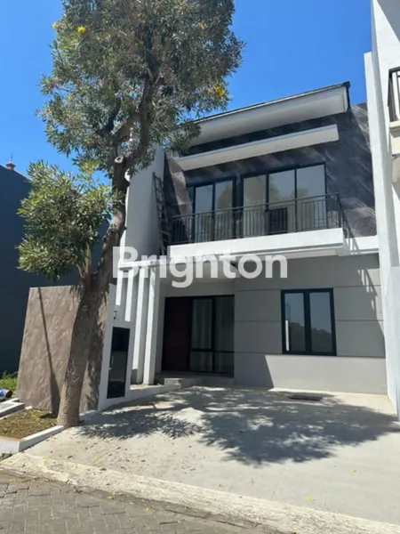 image DIJUAL RUMAH MINIMALIS BARU GRESS 2 LANTAI PAKUWON CITY SURABAYA TIMUR (1)