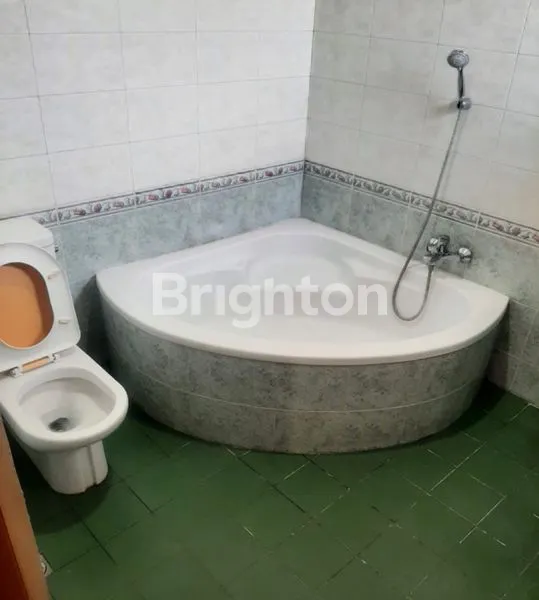 image HUNIAN ELITE DAN MEWAH!! TERLETAK DI KAWASAN ELITE SOBA!! ROW JALAN 5 MOBIL PAPASAN!! TIDAK BANJIR!! SUPER PREMIUM (8)