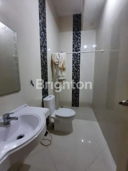 image RUMAH DI TAMAN GIRI LOKA (3)