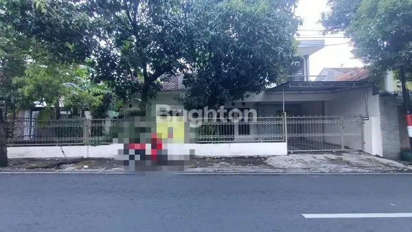 image RUMAH 2 LANTAI PINGGIR JALAN LT 311 M2 DI BUNULREJO, KEC BLIMBING, KOTA MALANG (1)