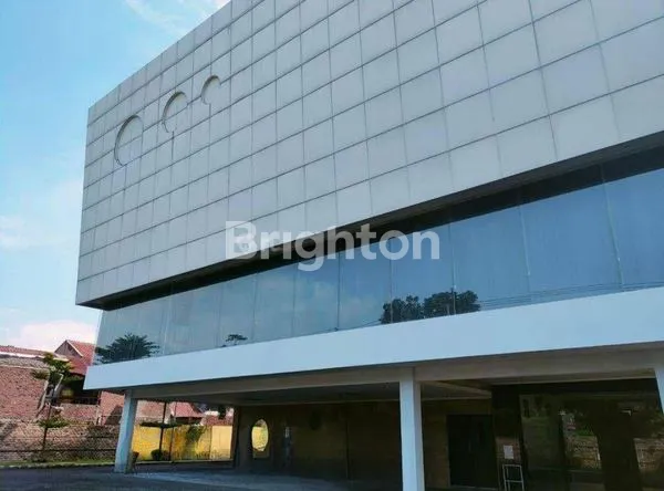 BANGUNAN PABRIK KONDISI PRIMA SIAP PAKAI DI PANYILEUKAN KOTA BANDUNG JAWA BARAT