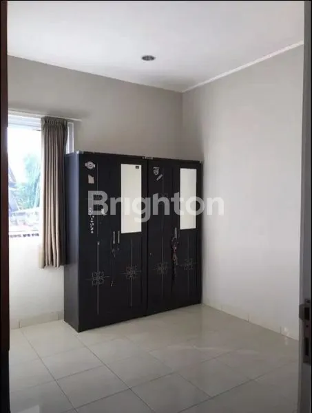 image RUMAH MINIMALIS 2 LANTAI DALAM KONDISI TERAWAT DI SETRA INDAH BANDUNG (7)