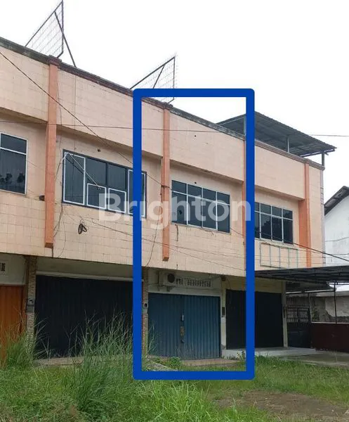 RUKO 2 LANTAI DI SEBERANG SEKOLAH  KUMBAMG