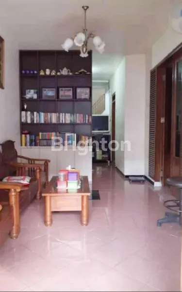 image RUMAH BAGUS TERMURAH DEKAT EXIT TOL SAWOJAJAR MALANG (2)