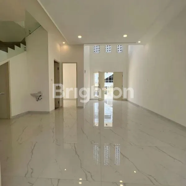 image RUMAH 2 LANTAI BARU GRESS- MANYAR KERTOADI (5)