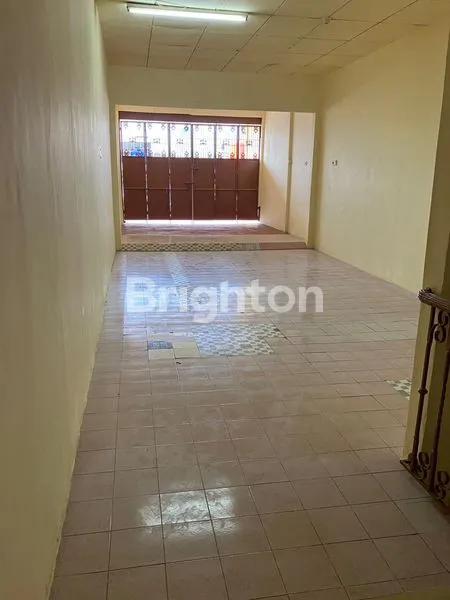 image RUMAH TANAH SEREAL TAMBORA 3 LANTAI SHM PLONG SUDAH RENOVASI (5)