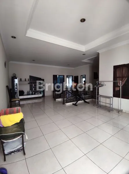 image RUMAH TANJUNG DUREN RAPI TERAWAT SEMI FURNISH 2.5 LANTAI (6)