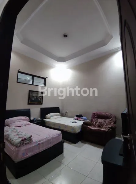 image RUMAH TANJUNG DUREN RAPI TERAWAT SEMI FURNISH 2.5 LANTAI (3)