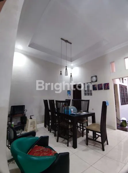 image RUMAH TANJUNG DUREN RAPI TERAWAT SEMI FURNISH 2.5 LANTAI (8)