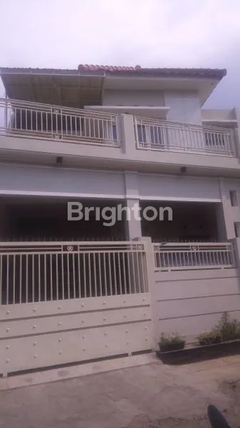 image RUMAH MEGAH DI PERUMAHAN GRIYA PERMATA ALAM NGIJO KARANGPLOSO MALANG (1)