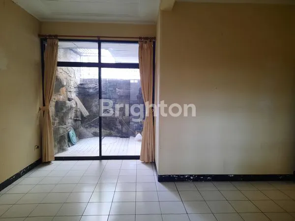 image RUMAH SAYAP PAJAJARAN YANG NYAMAN DALAM LINGKUNGAN YANG TENANG DAN AMAN (5)